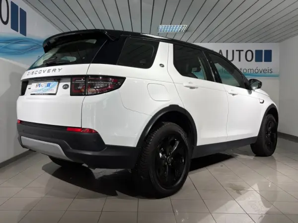 Land Rover Discovery Sport 1.5 I3 P300e AWD R-Dynamic SE 5