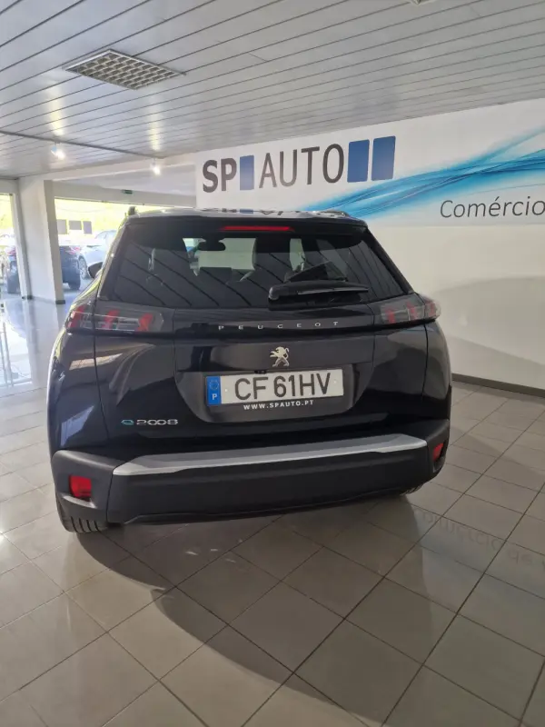 Peugeot e-2008 50 kWh Allure Pack 4