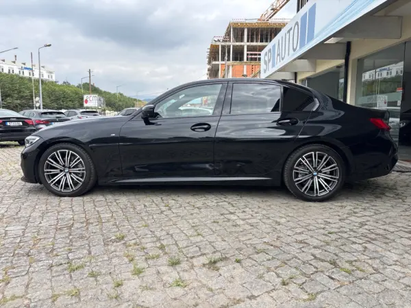 BMW 320 d Pack M Auto 4