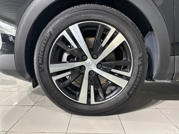 Peugeot 3008 1.6 Hybrid GT Line e-EAT8 31