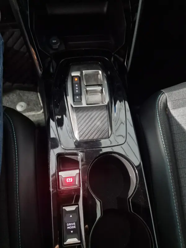 Peugeot e-2008 50 kWh Allure Pack 10