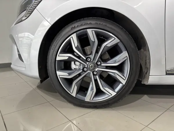 Renault Clio Exclusive 29
