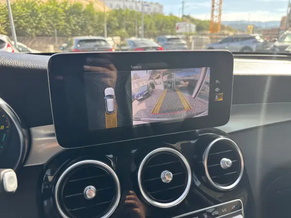 Mercedes-Benz GLC 300 e 4Matic 13