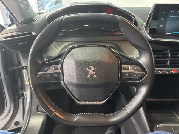 Peugeot 2008 1.2 PureTech Active 18