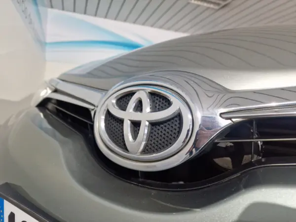 Toyota Auris Touring Sports 20