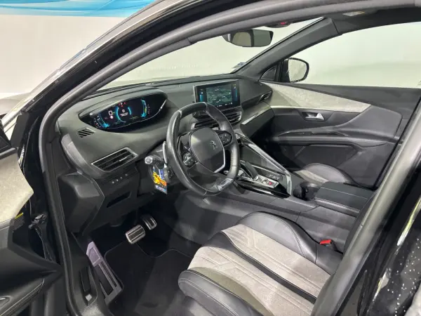 Peugeot 3008 1.6 Hybrid GT Line e-EAT8 8