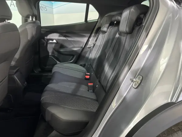 Peugeot 2008 1.2 Hybrid Allure e-DCS6 4