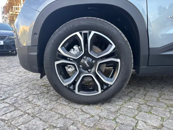 Jeep Avenger 54 kWh Summit 30