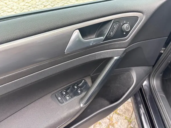 Volkswagen Golf Variant 1.6 TDi Confortline 25