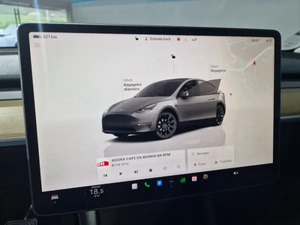 Tesla Model Y 8