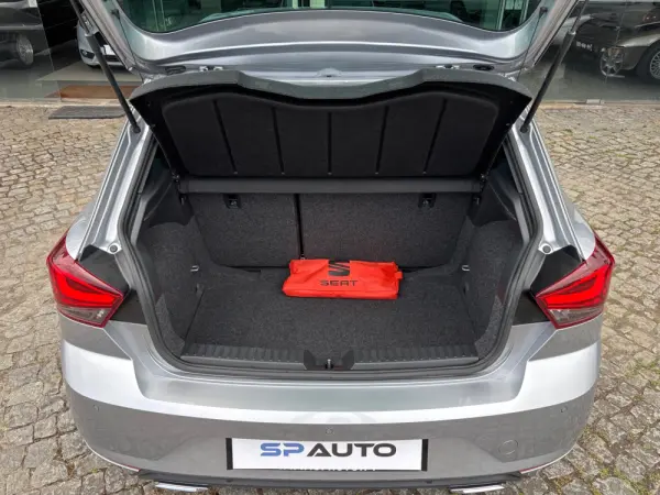 SEAT Ibiza 1.0 TSI FR DSG 27