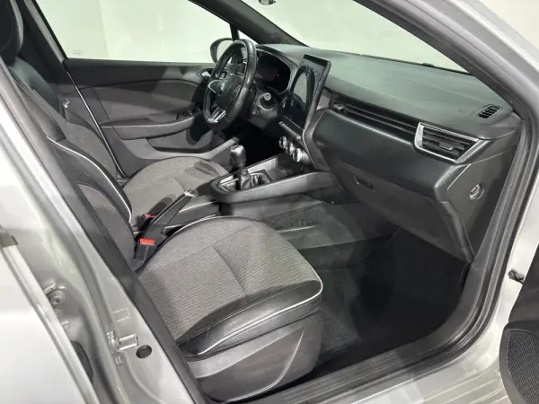 Renault Clio Exclusive 9