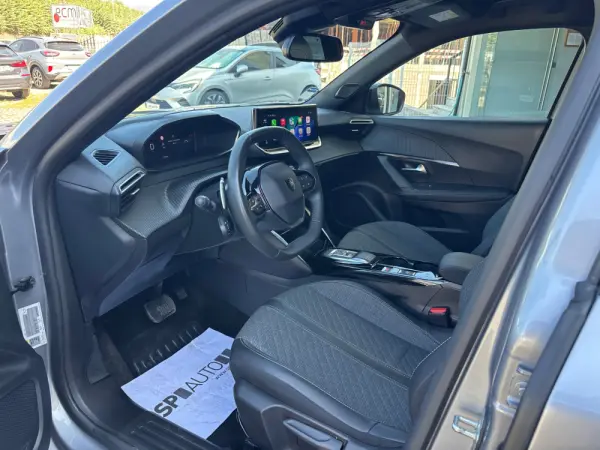 Peugeot 2008 Hybrid 145 e-DSC Allure 7