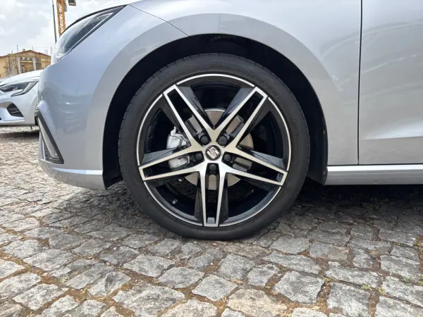 SEAT Ibiza 1.0 TSI FR DSG 29