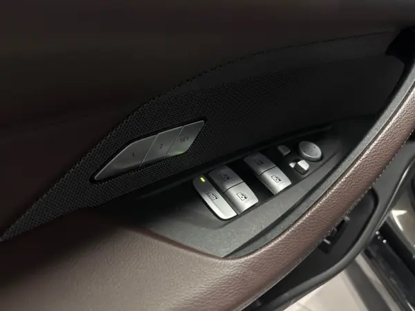 BMW i4 M50 Pack Desportivo M Pro 26