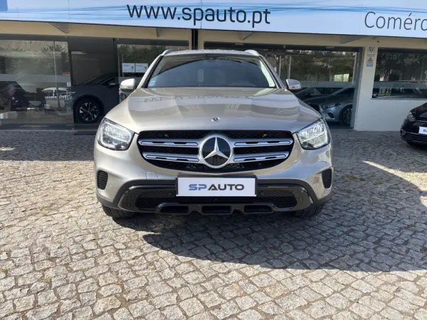 Mercedes-Benz GLC 300 e 4Matic 3