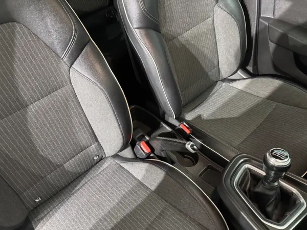 Renault Clio Exclusive 16