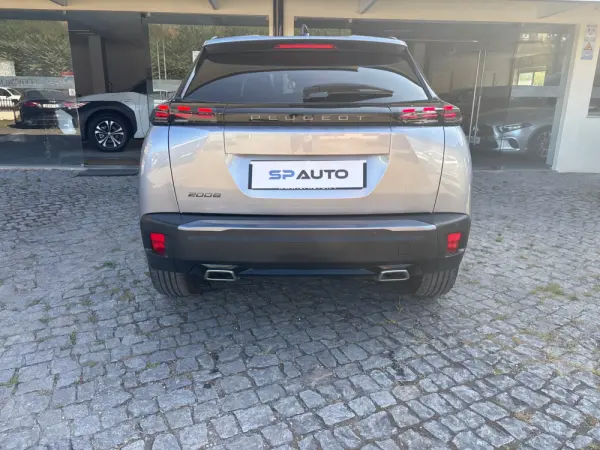 Peugeot 2008 Hybrid 145 e-DSC Allure 6