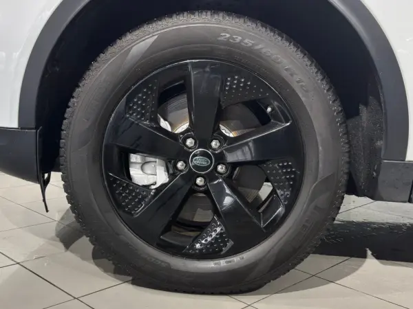 Land Rover Discovery Sport 1.5 I3 P300e AWD R-Dynamic SE 31