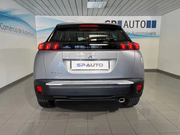 Peugeot 2008 1.2 PureTech Active 6