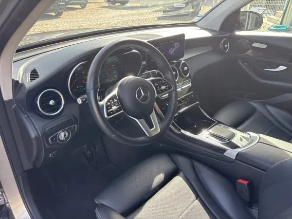 Mercedes-Benz GLC 300 e 4Matic 9