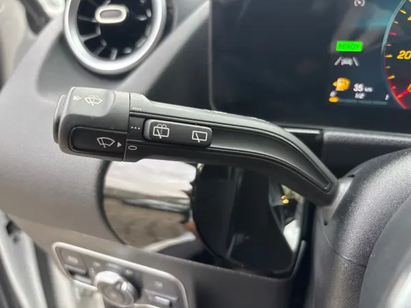 Mercedes-Benz GLA 250 e 8G-DCT Style 21