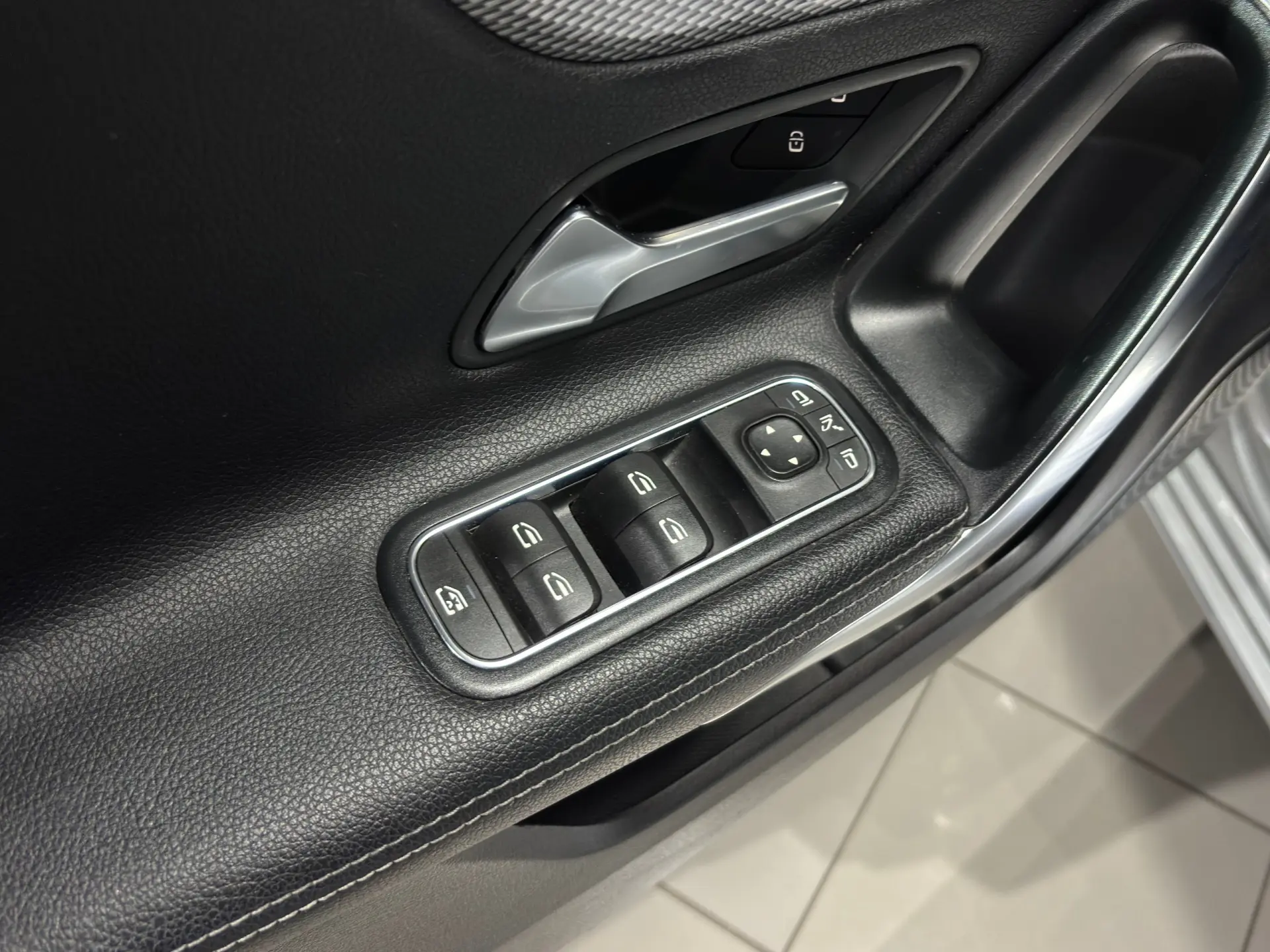 Mercedes-Benz A 180 d Progressive Aut. 25