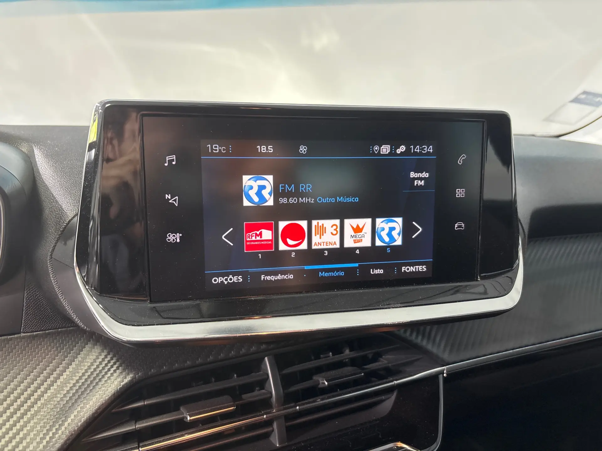 Peugeot 2008 1.2 PureTech Active 12