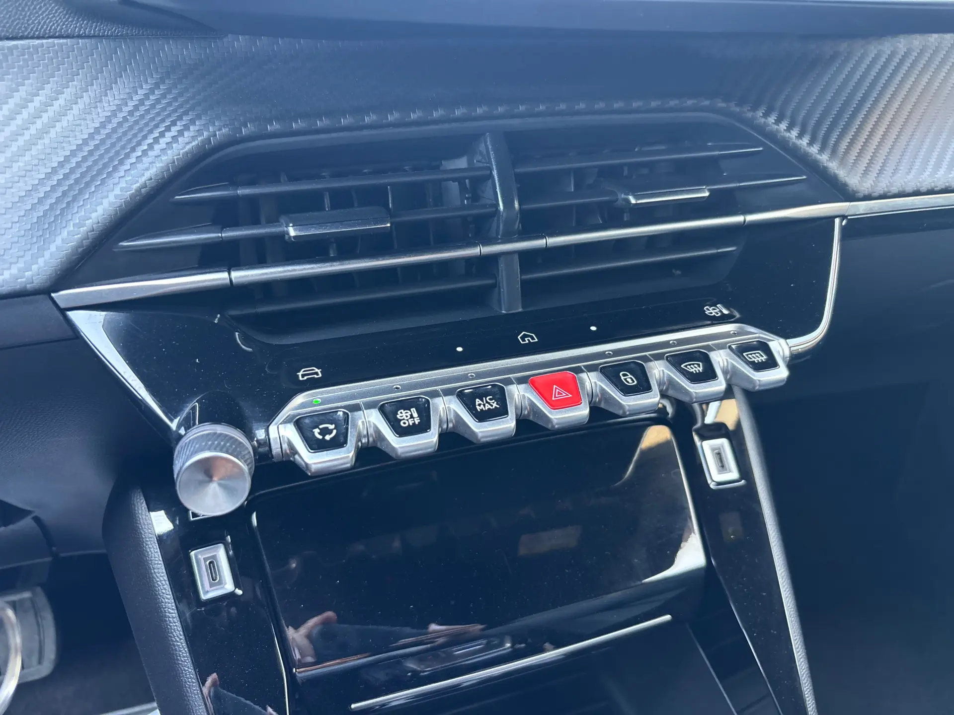 Peugeot 2008 Hybrid 145 e-DSC Allure 15
