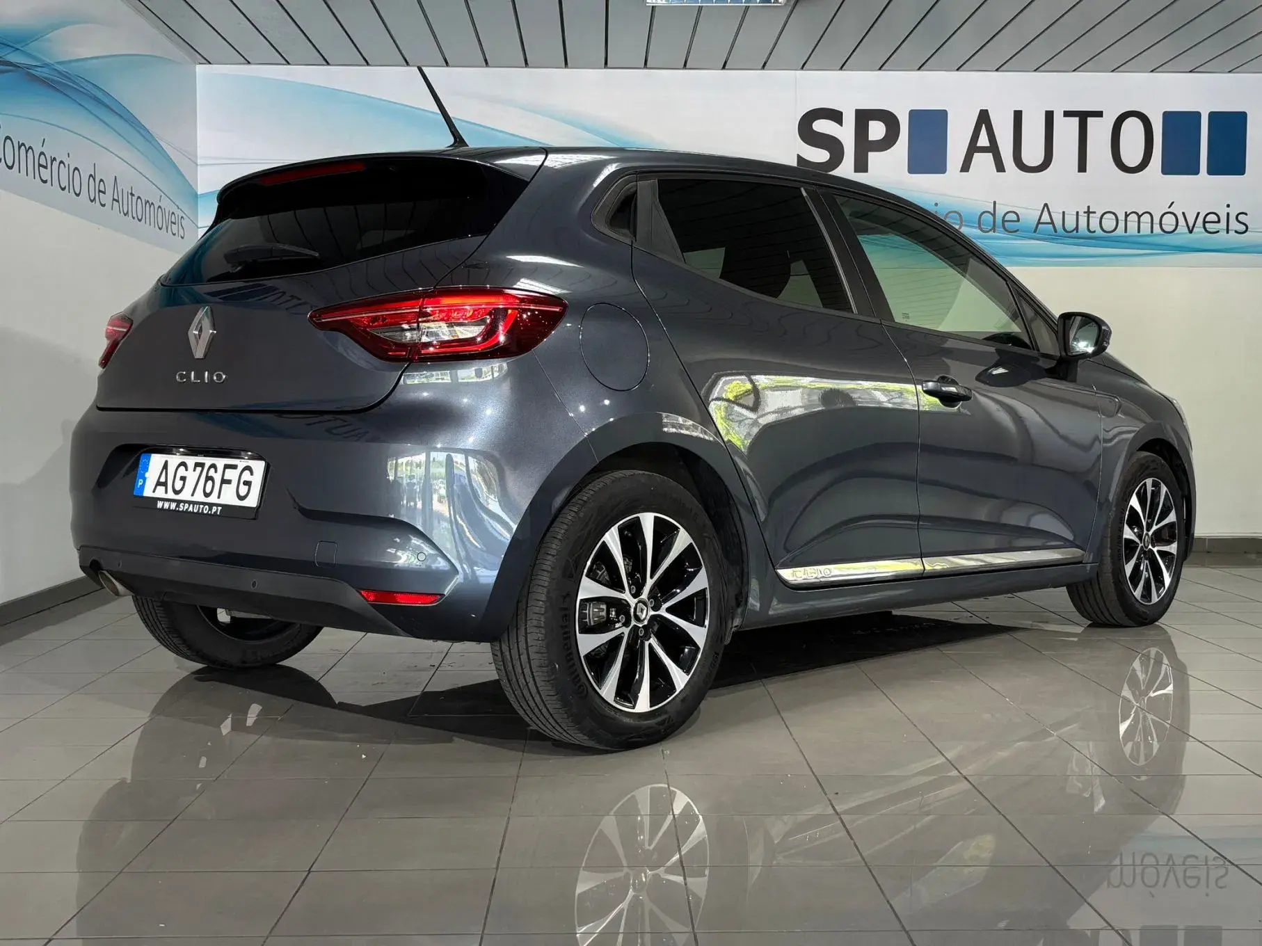 Renault Clio 1.0 TCe Intens Bi-Fuel 5