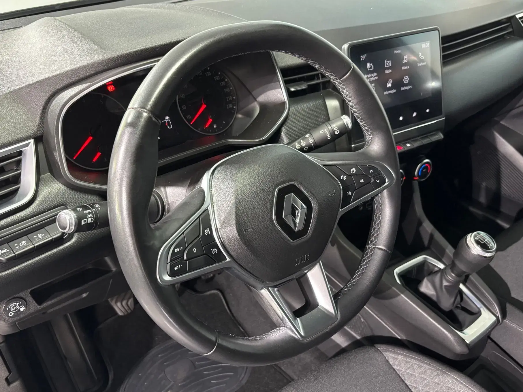 Renault Clio 1.0 TCe Intens Bi-Fuel 17