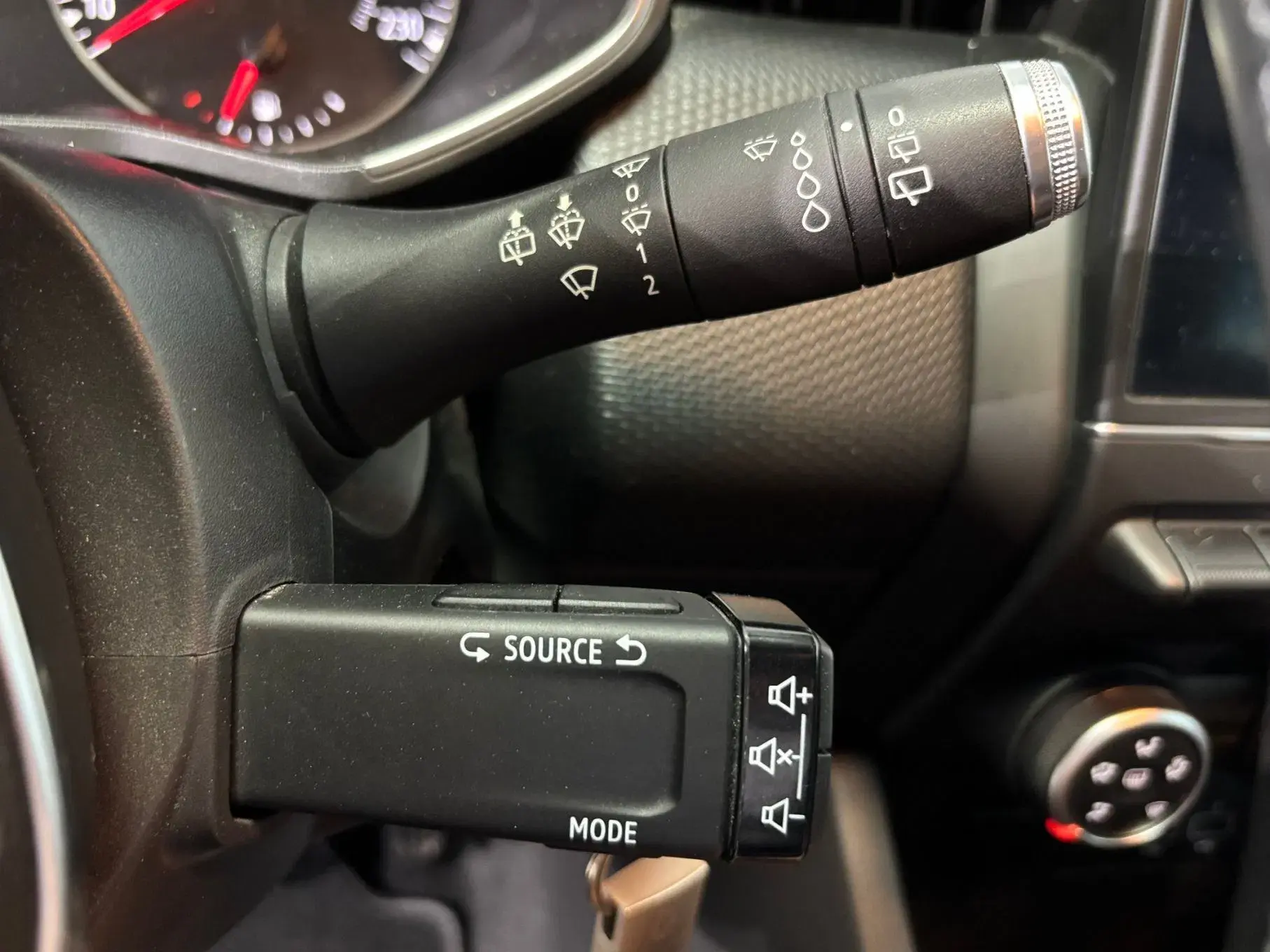 Renault Clio 1.0 TCe Intens Bi-Fuel 21