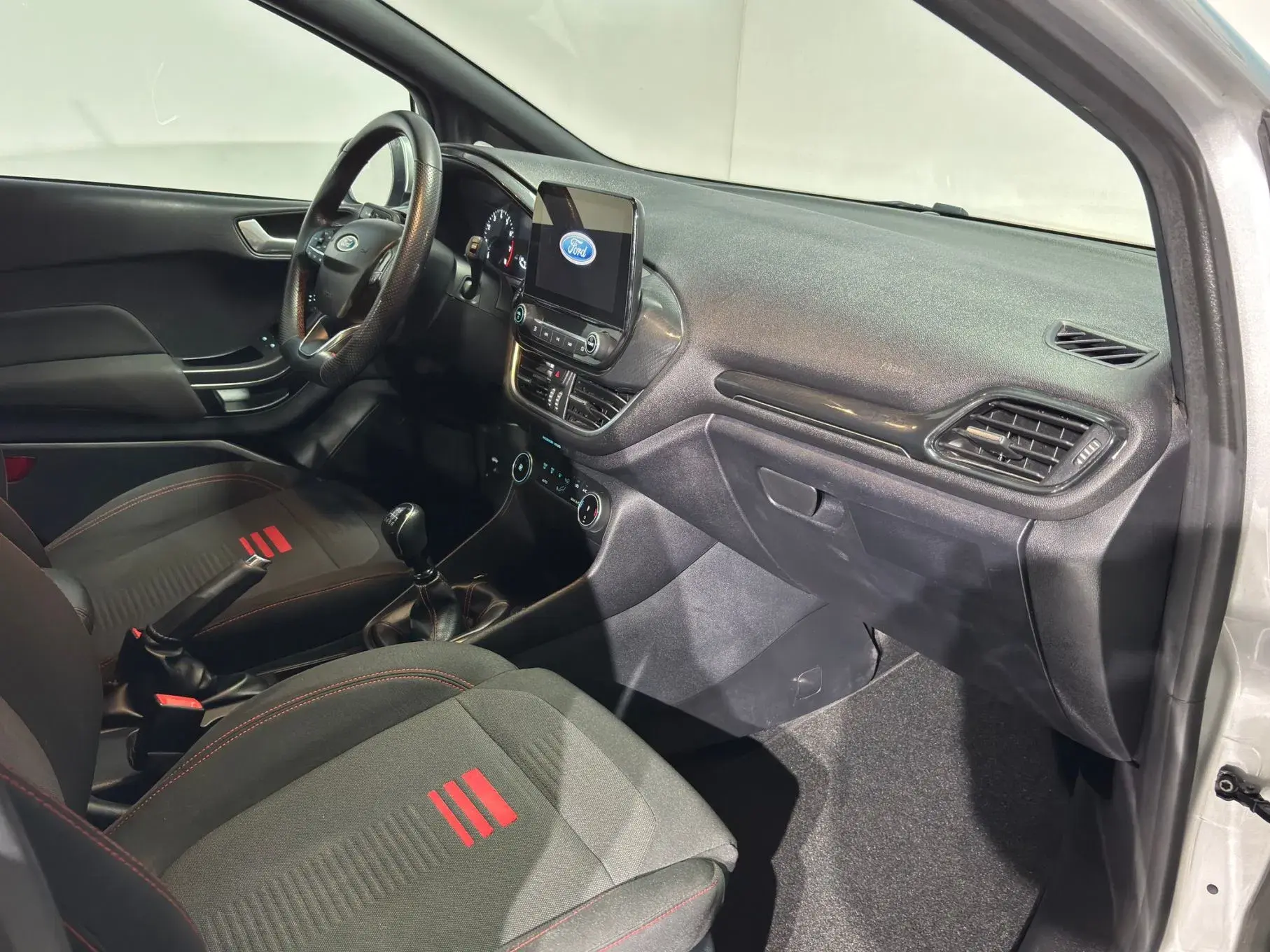 Ford Fiesta 1.0 EcoBoost ST-Line 9