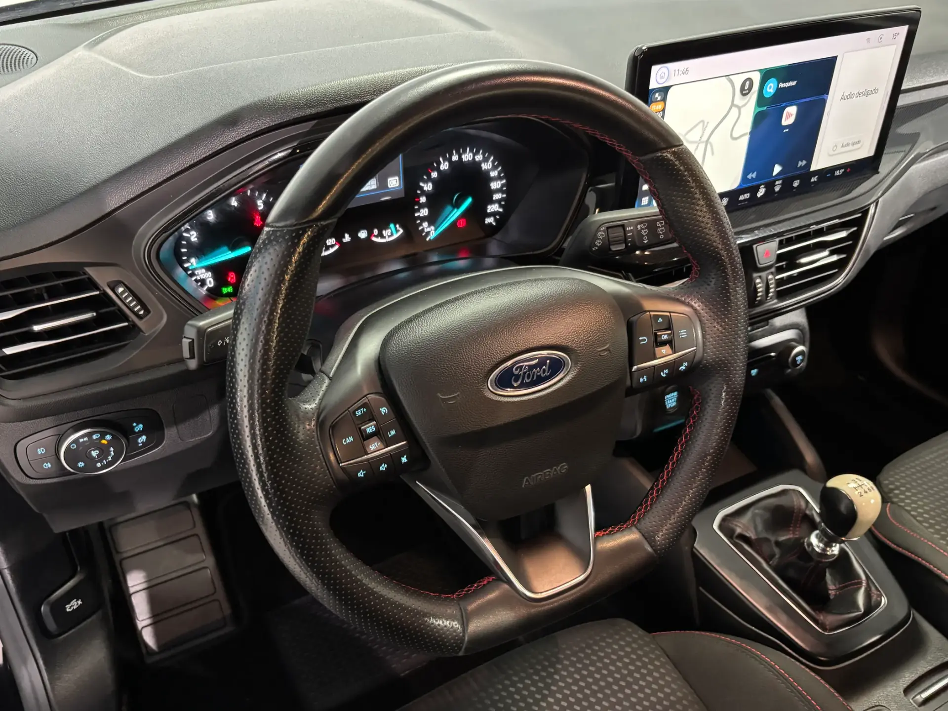 Ford Focus 1.0 EcoBoost MHEV ST-Line 18