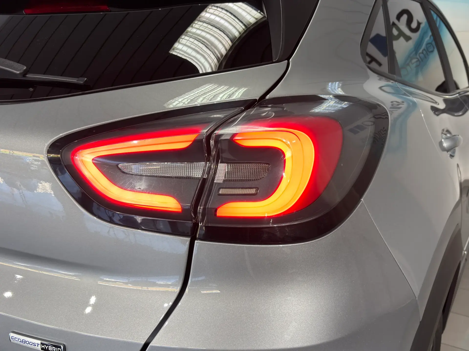 Ford Puma 1.0 EcoBoost MHEV Titanium Design 26