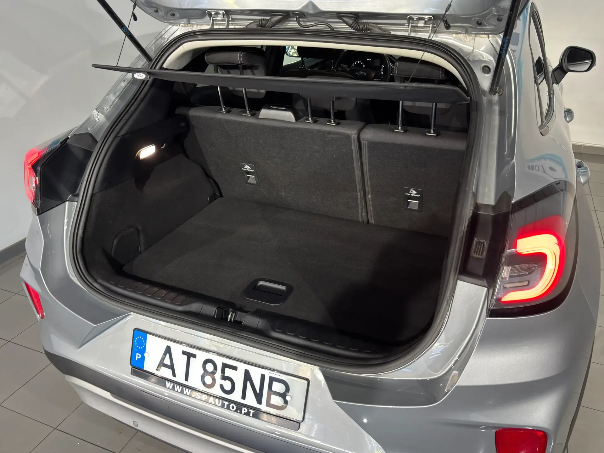 Ford Puma 1.0 EcoBoost MHEV Titanium Design 28