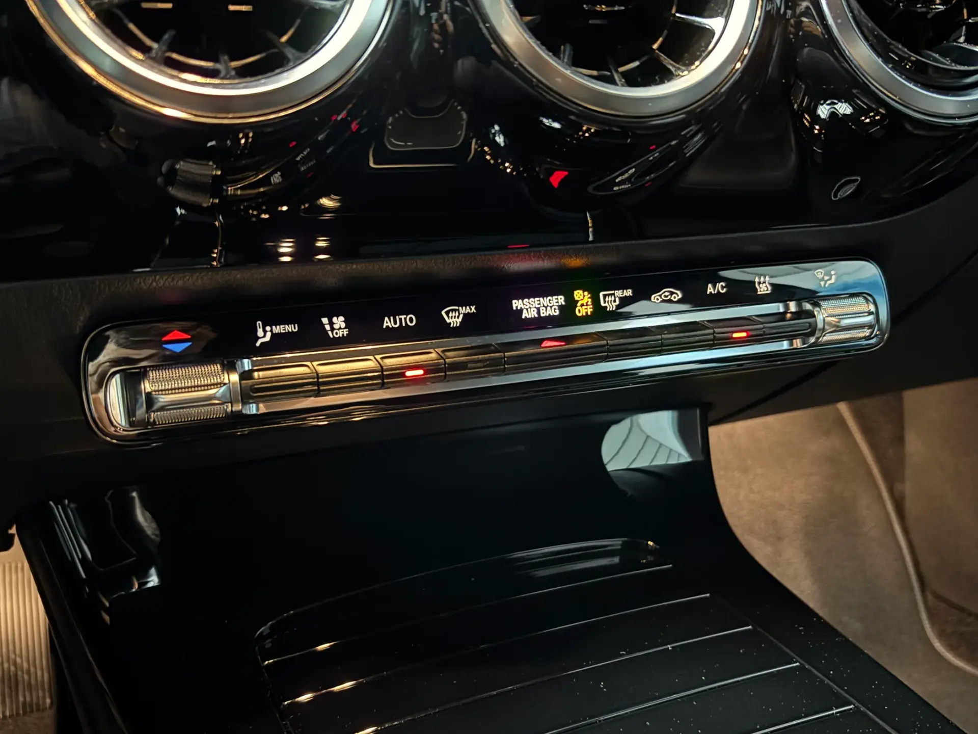 Mercedes-Benz A 250 e Style Plus 14