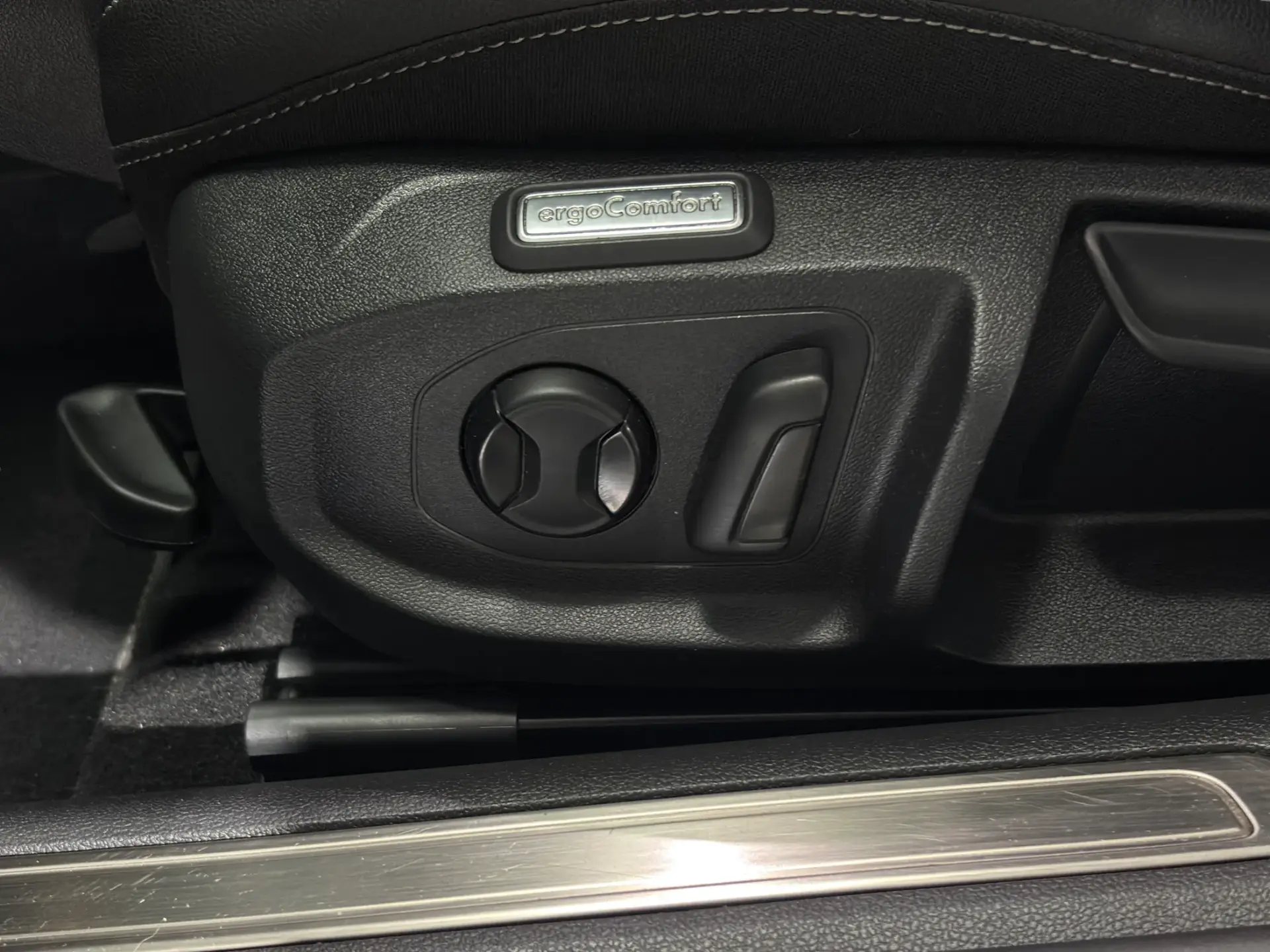 Volkswagen Arteon Shooting Brake 2.0 TDI R-Line DSG 8