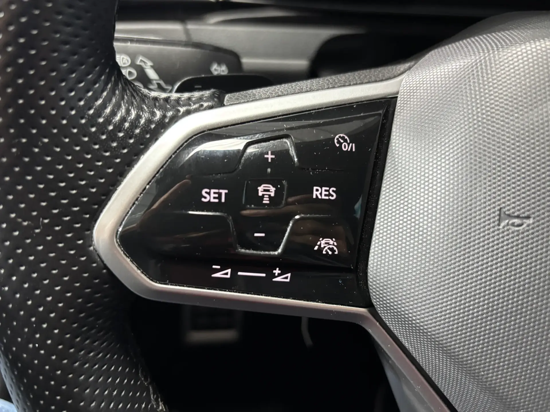 Volkswagen Arteon Shooting Brake 2.0 TDI R-Line DSG 20