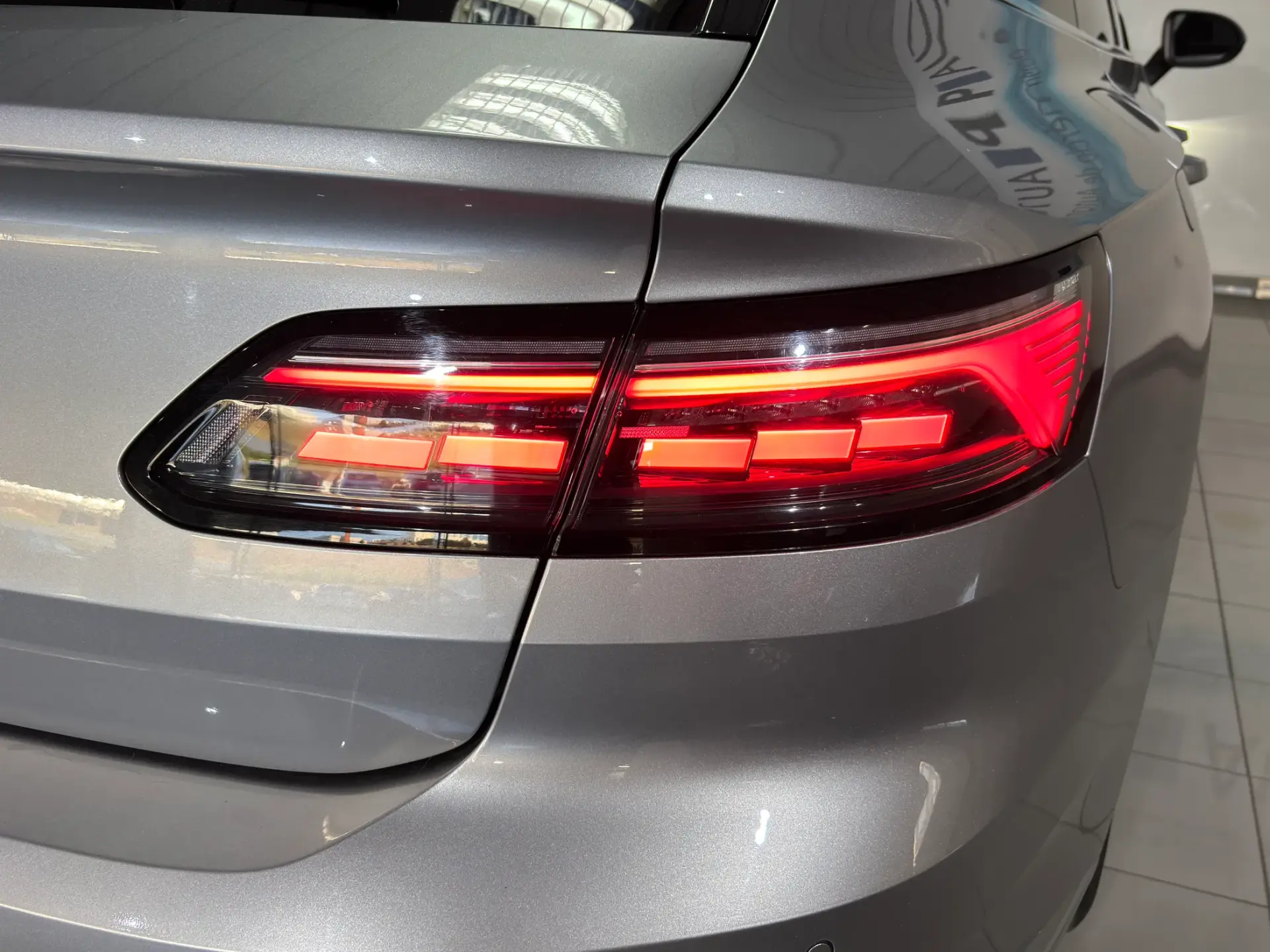 Volkswagen Arteon Shooting Brake 2.0 TDI R-Line DSG 28