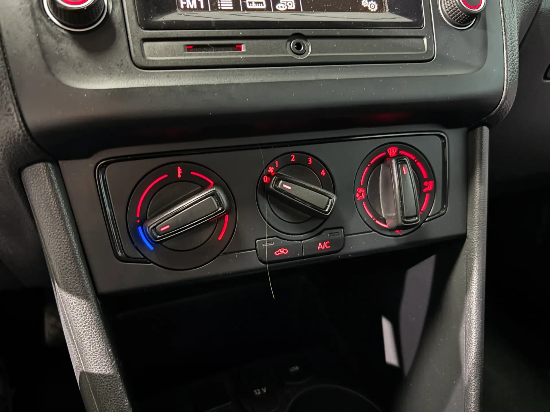 Volkswagen Polo 1.0 (Blue Motion ) Trendline 12