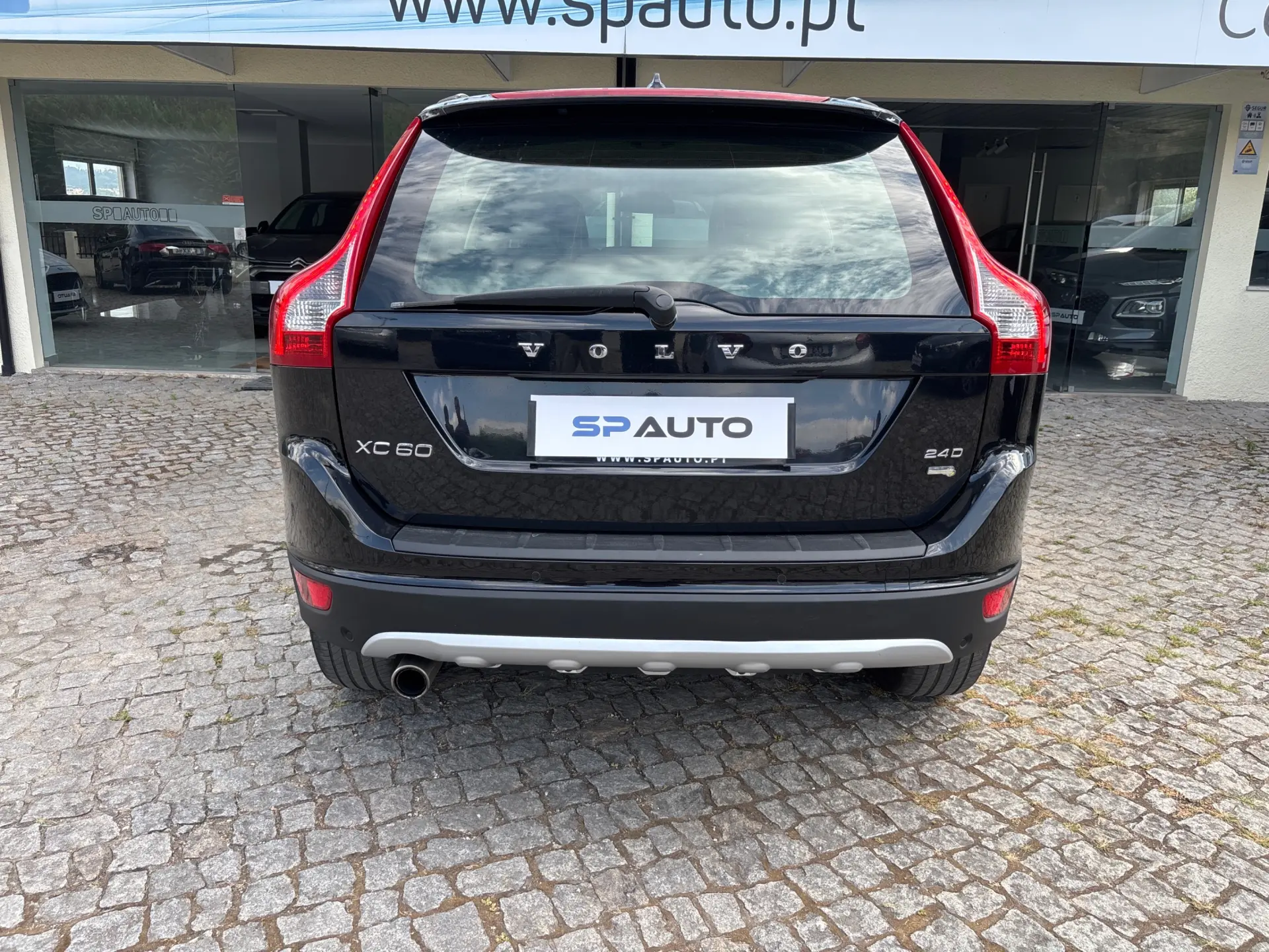 Volvo XC 60 2.4 D Drive Momentum 26