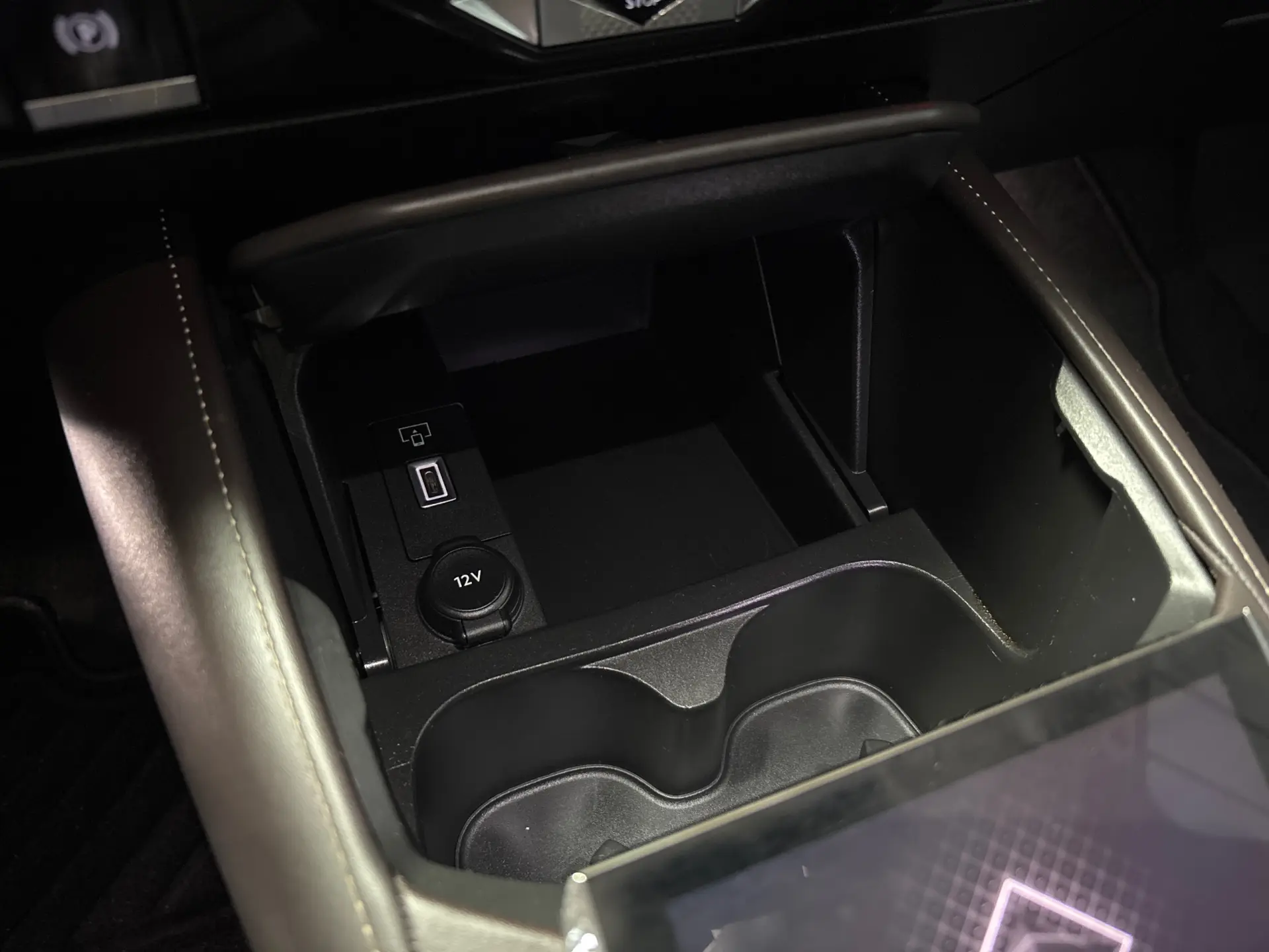 DS DS4 E-Tense Rivoli Cross EAT8 17