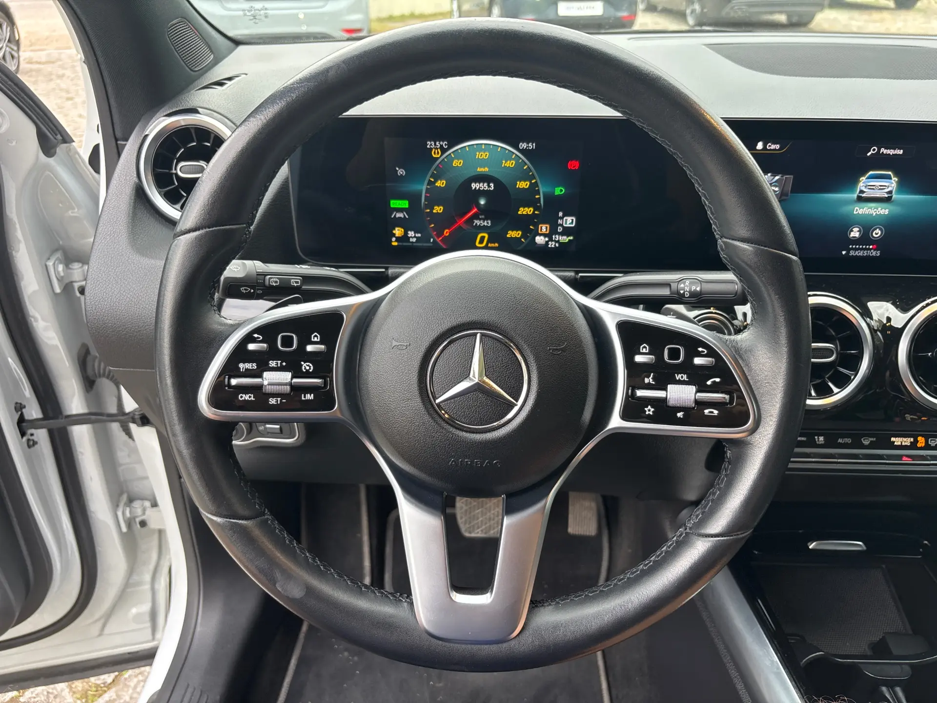 Mercedes-Benz GLA 250 e 8G-DCT Style 19