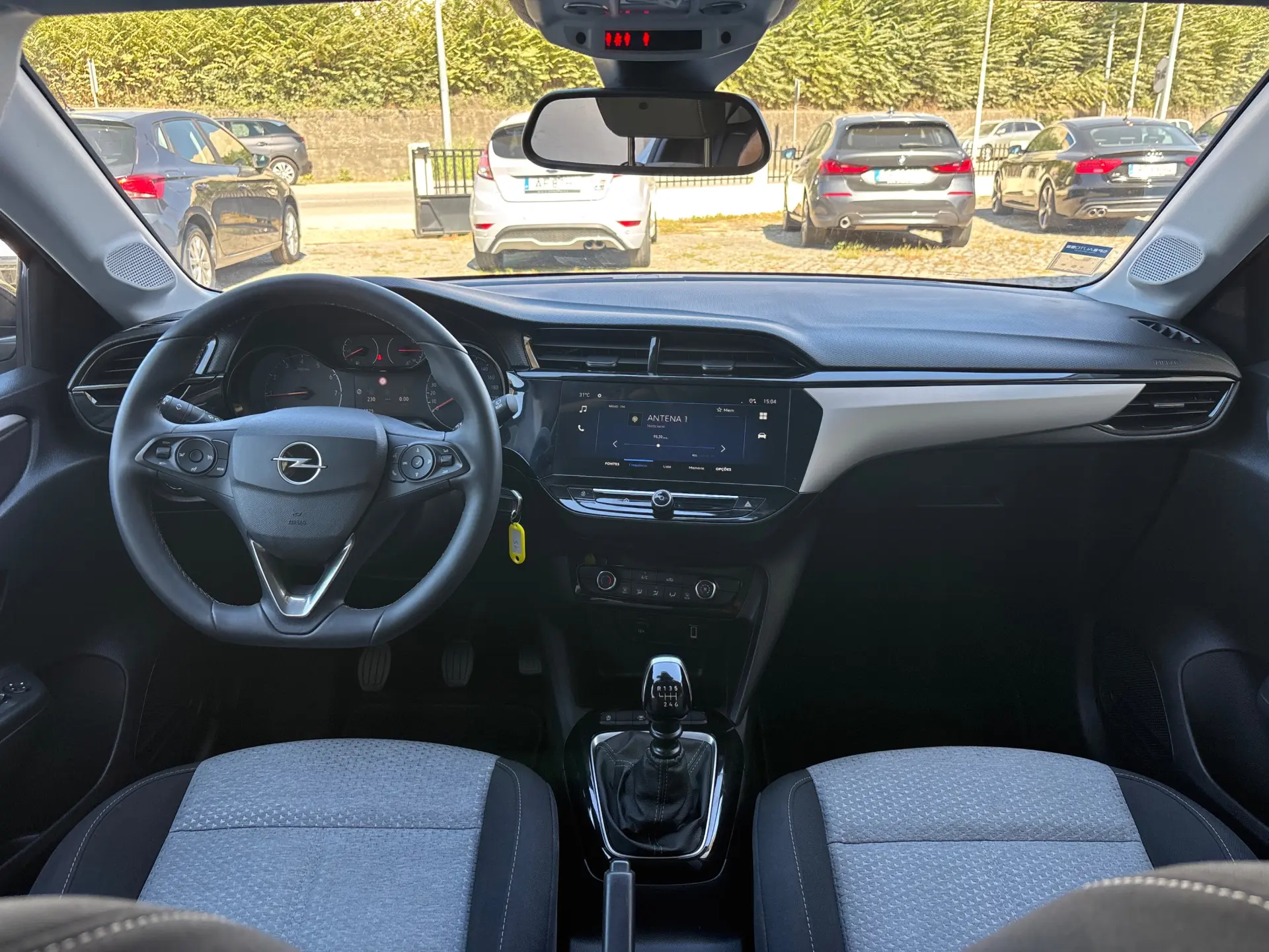 Opel Corsa 1.2 T Edition 2