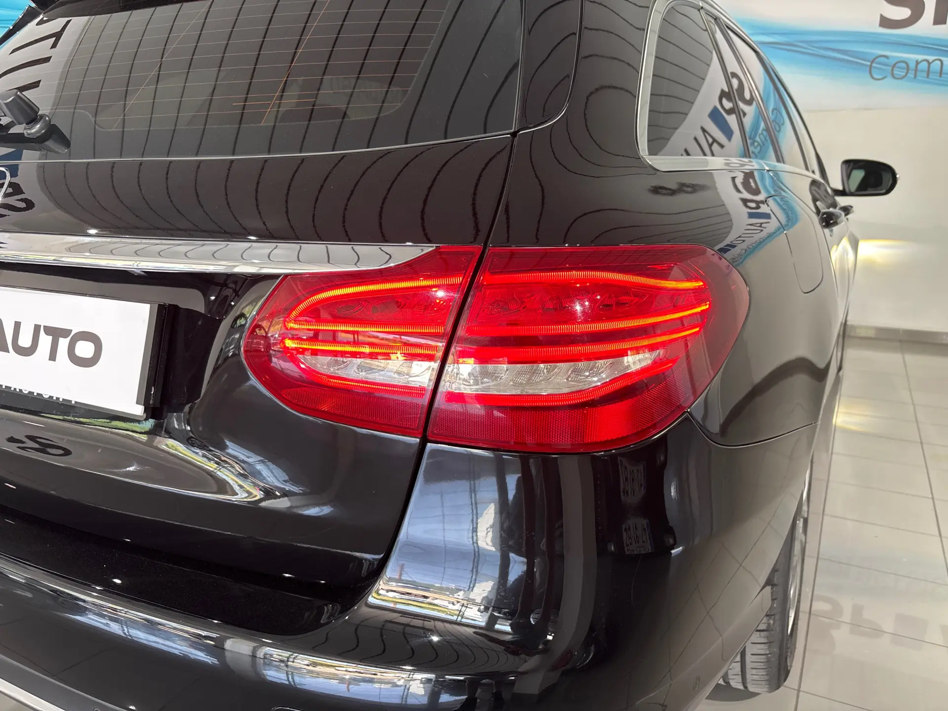 Mercedes-Benz C 200 BlueTEC Avantgarde Aut. 28