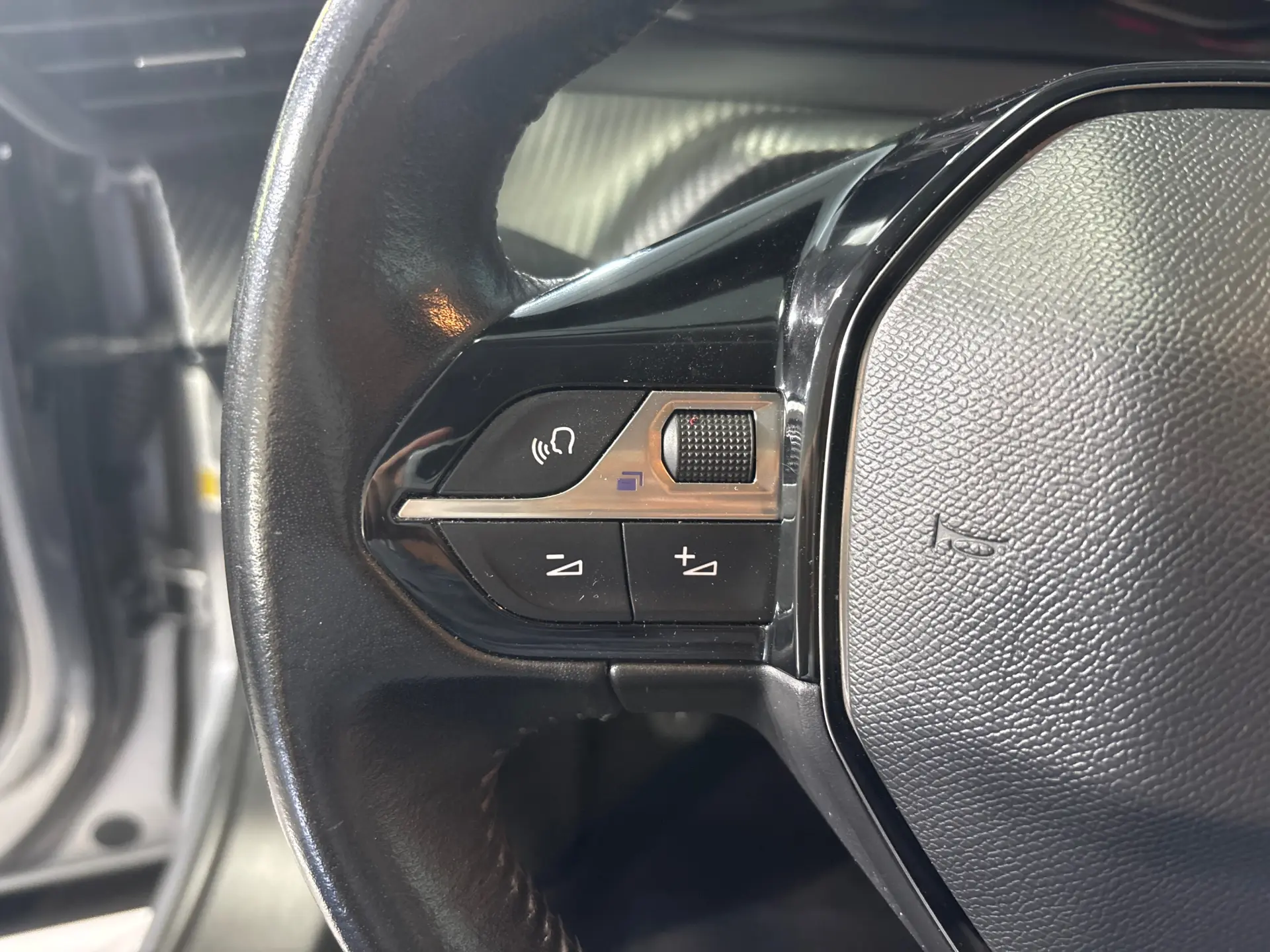 Peugeot 2008 1.2 PureTech Active 19
