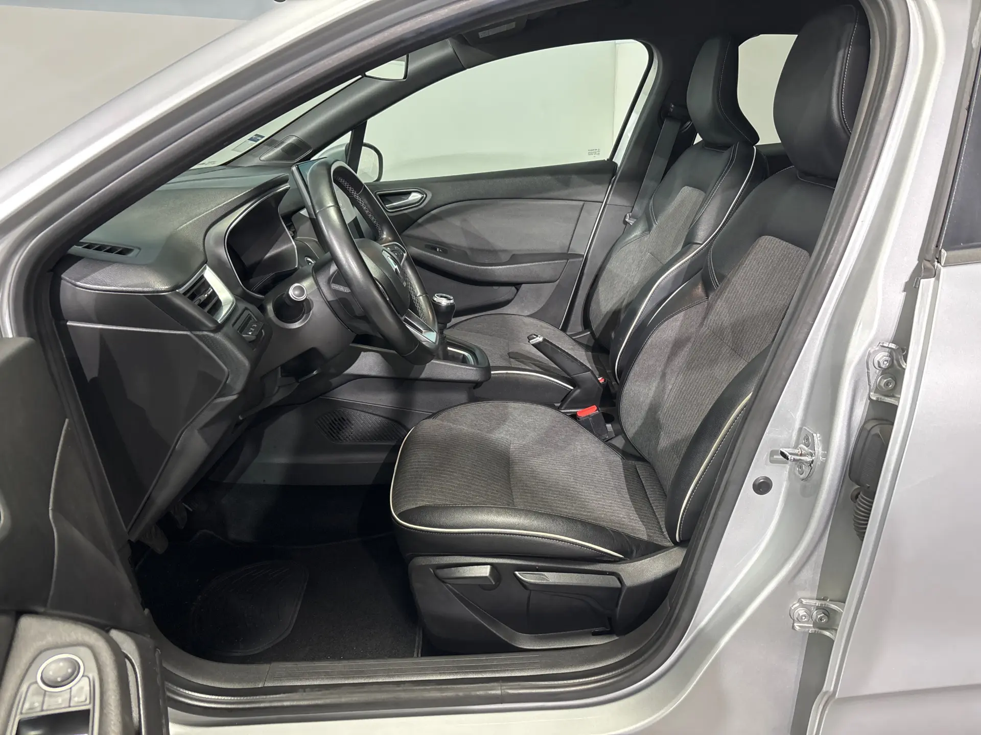 Renault Clio Exclusive 8