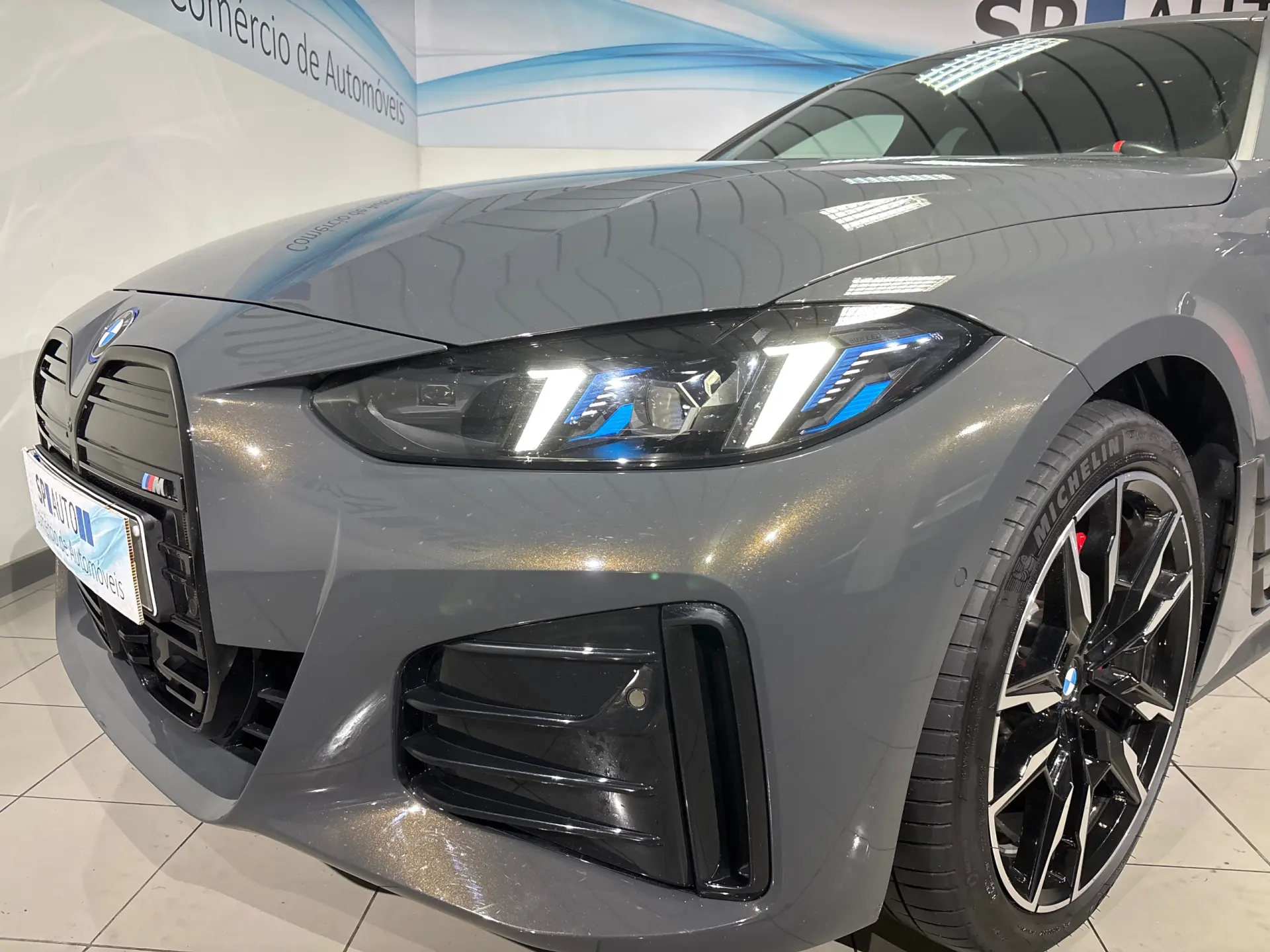 BMW i4 M50 Pack Desportivo M Pro 28