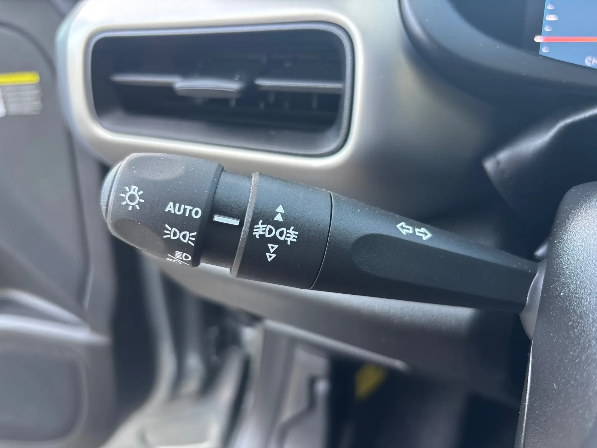 Jeep Avenger 54 kWh Summit 23